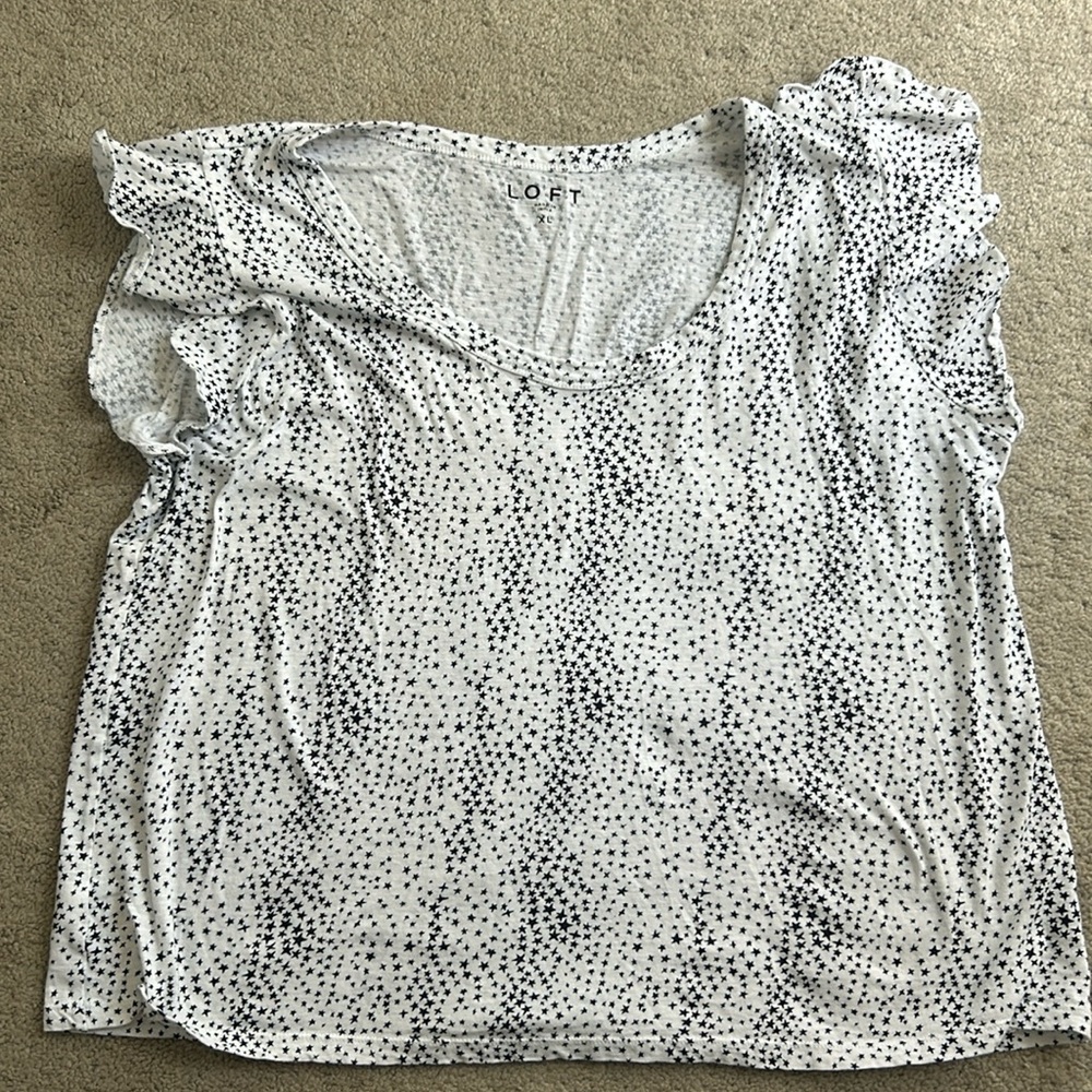 Loft flutter sleeve star print t shirt XL